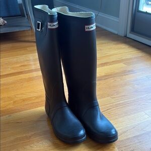 Hunter Classic Tall Black Waterproof Boots | size US 8 M